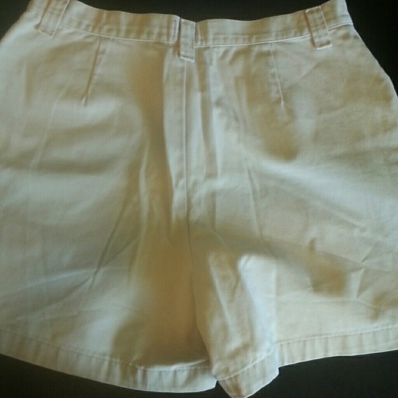 Shorts - Picture 2 of 3